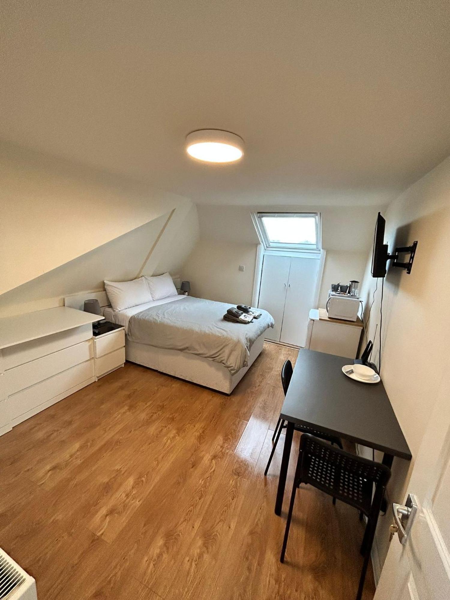 Willesden Lodge Guest House London Ngoại thất bức ảnh